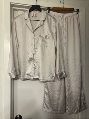 Victoria's Secret White Bride Satin Pajama Set